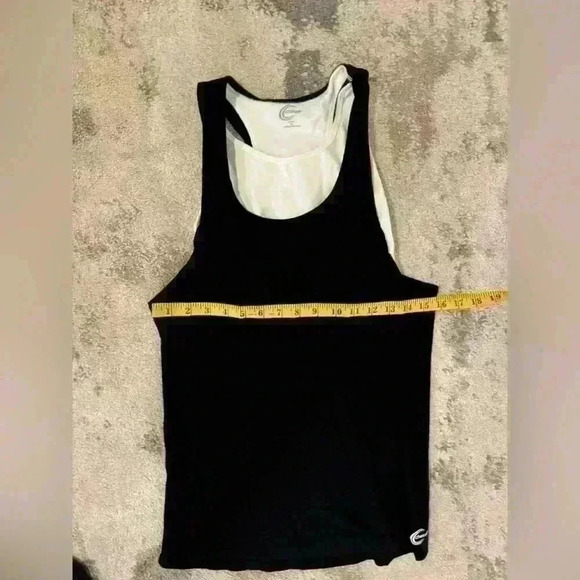 Women’s Chasse  Workout Top - Picture 5 of 7